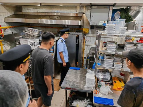 石景山重拳出擊嚴(yán)查“幽靈外賣(mài)” 筑牢食品安全防線(xiàn) 同時(shí)規(guī)范勞動(dòng)保護(hù)用品銷(xiāo)售